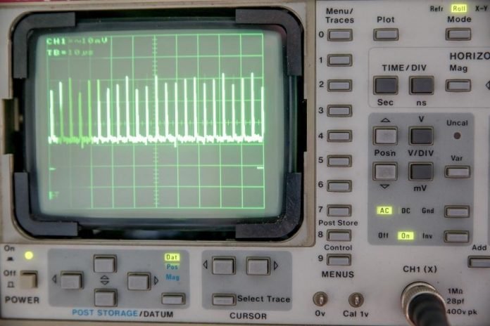 What Is The Use Of A Cathode Ray Oscilloscope